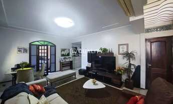 Imagem: Casa Plana no Henrique Jorge com 4 quartos