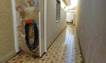 Imagem 3: Casa para Locação em Ponta Grossa, Centro, 4 dormitórios, 1 banheiro, 1 vaga