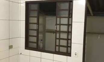 Imagem 4: Alugo casa de 02 quartos no bairro Pinheirinho/Sítio Cercado, por R$1.300,00