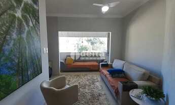 Imagem 3: Casa à venda, 4 quartos, 2 suítes, 2 vagas, Segismundo Pereira - Uberlândia/MG