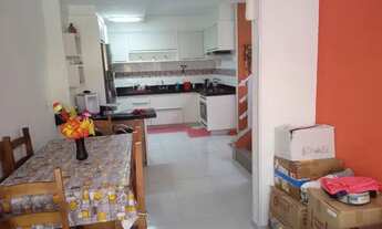 Imagem 2: Sobrado para venda possui 120 metros quadrados com 2 quartos