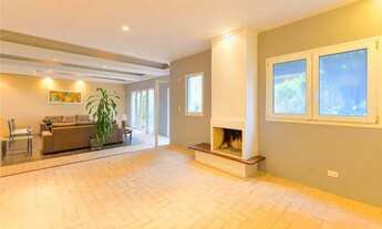 Imagem 3: Casa com 4 quartos 3 suítes e 4 vagas de garagem para Alugar no Alto de Pinheiros em São P