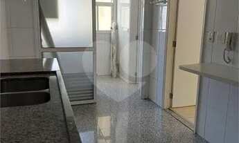 Imagem 6: Apartamento de 3 Dormitórios sendo 1 Suíte em Moema Índios - Fora de Rota!