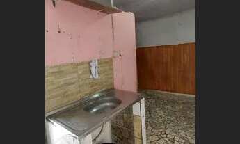 Imagem 3: ALUGA-SE QUARTO E COZINHA