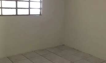 Imagem 4: Aluga-se casa e barraco de fundo na QNQ 02