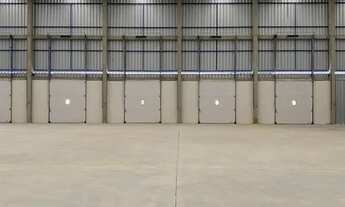 Imagem 5: Galpão/Armazém com 830 m2 , a 1300 m2, no bairro Valéria, com Pé Direito de 8 metros, Ótim