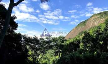 Imagem 2: Terreno no Cosme Velho