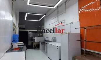 Imagem 2: Prédio a venda comercial e residencial! uma pizzaria, kitnet, sala quarto e dois quartos!