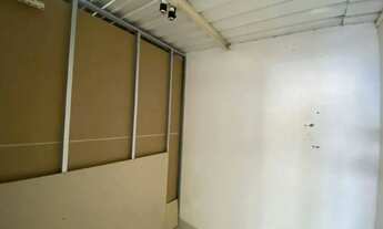 Imagem 2: Salão para Aluguel em Santo André Jardim Ana Maria (Residencial) R$ 1.981,44