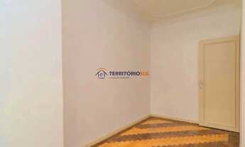 Imagem 5: Apartamento espaçoso com 4 dormitórios e 106m² de área privativa, em excelente l