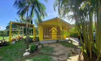 Imagem 2: Salomone vende Chalé com 2 dormitórios, quiosque, piscina aquecida e acesso a lagoa