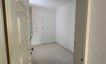 Imagem 5: Alugo Apartamento no Ed. D. Pedro I - 2/4 sendo uma suíte - Batista Campos