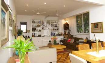 Imagem: Maravilhoso 3 quartos a uma quadra do posto