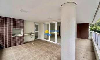 Imagem: Apartamento próximo à praia com varanda