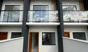 Imagem 2: Última Unidade: Sobrado Geminado Espinheiros