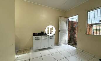 Imagem 3: Casa com 2 Quartos, 1 Suíte e 2 Vagas em Rio Branco (Conjunto Rui Lino