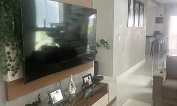 Imagem 2: Sobrado para venda possui 229 metros quadrados com 3 quartos em Urbanova - São José dos Ca