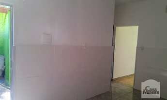 Imagem 4: Casa à Venda - Cachoeirinha, 2 Quartos, 46 m²