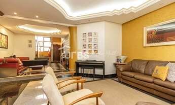 Imagem: Sobrado de esquina à venda com 500 m²