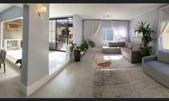 Imagem 7: Casa de condomínio para aluguel possui 350 metros quadrados com 4 quartos