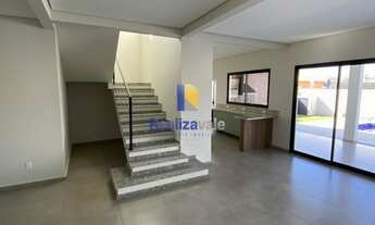 Imagem 4: Oportunidade - Sobrado novo com Piscina em Condomínio Fechado!