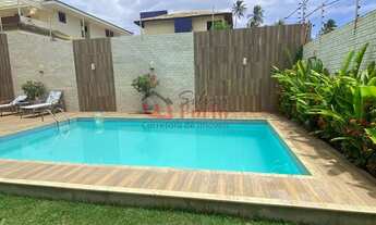 Imagem 3: Temporada, Eventos e Comemorações na quadra da praia em Vilas do Atlântico