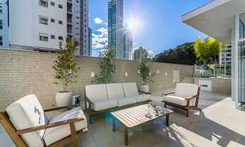 Imagem 3: Apartamento Vista Mar 4 Dormitórios Mobiliado Para Locação Anual no/Bairro Pioneiros em Ba