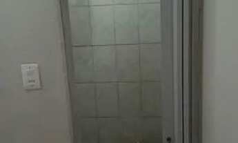 Imagem 3: Alugo kitinete Casa em condomínio com 1 banheiro