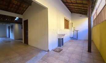 Imagem 4: Casa para locação ou venda com 250 metros quadrados com 3 quartos 1 suíte e quintal