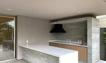 Imagem 5: Casa em Condomínio de Alto Padrão, à venda, com 640 m². 4 suítes. Lindo paisagismo!!!