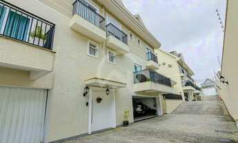 Imagem 2: Sobrado em condomínio à Venda com 3 suítes no Bacacheri em Curitiba