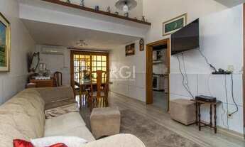 Imagem 2: Casa para Venda - 257m², 6 dormitórios, sendo 4 suites, 3 vagas - Petrópolis