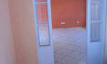 Imagem 3: Linda casa no bairro Bom Retiro, 03 dorm 01 suíte