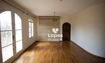 Imagem 2: Casa com 3 quartos, 188 m² - venda por R$ 1.350.000 ou aluguel por R$ 4.926/mês - Jardim F