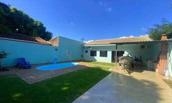 Imagem: Casa com Piscina, 2 dormitórios sendo 1