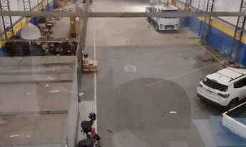 Imagem 3: GALPÃO PARA VENDA OU LOCAÇÃO NO CENTRO DA CIDADE DE SANTOS COM DUAS FRENTES