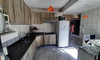 Imagem 4: Sobrado com 160 m2 no Bairro Sítio Cercado - Curitiba - PR