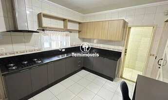 Imagem: Casa com Piscina, 3 Dormitórios, 2 Banheiros