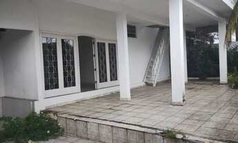 Imagem 2: Casa com 4 quartos em Parque 10 de Novembro - Aceita Apartamento