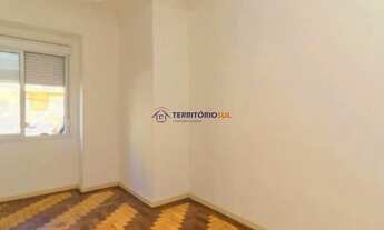 Imagem 4: Apartamento espaçoso com 4 dormitórios e 106m² de área privativa, em excelente l