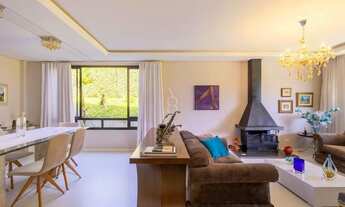 Imagem 6: Casa em condomínio com 3 suítes e piscina no Bairro Seminário em Curitiba!