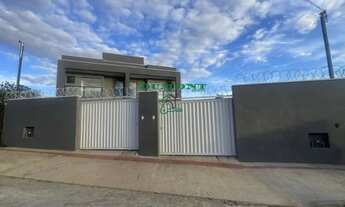 Imagem: Vende-se Casa Duplex em Bairro Residencial