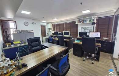 Imagem 12: Conjunto de salas com total de 64m2 no Funcionários com 2 vagas de garagem