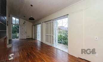 Imagem 4: Excelente casa de 147m² com 3 dormitórios, 4 vagas e 1 piscina