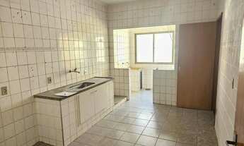 Imagem 4: Apartamento Amplo VENDA - 03 Dormitórios, armários, 1 ap, sacada, excelente localização