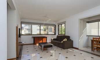 Imagem 2: Apartamento mobiliado para alugar no Petrópolis com 2 quartos (1 suíte