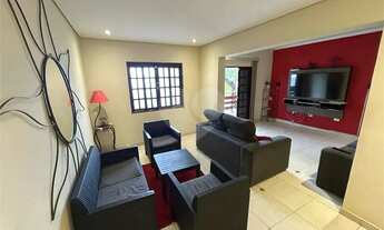 Imagem: Casa à venda com 3 quartos em Butantã