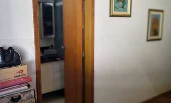 Imagem 2: Casa em bairro alto padrão