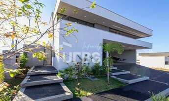 Imagem: Casa Térrea de Esquina no Jardins Nápoles