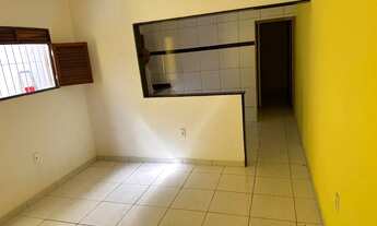 Imagem 5: Casa geminada com 2 quartos (1 suíte), garagem, terraço e área privativa, por R$ 180.000